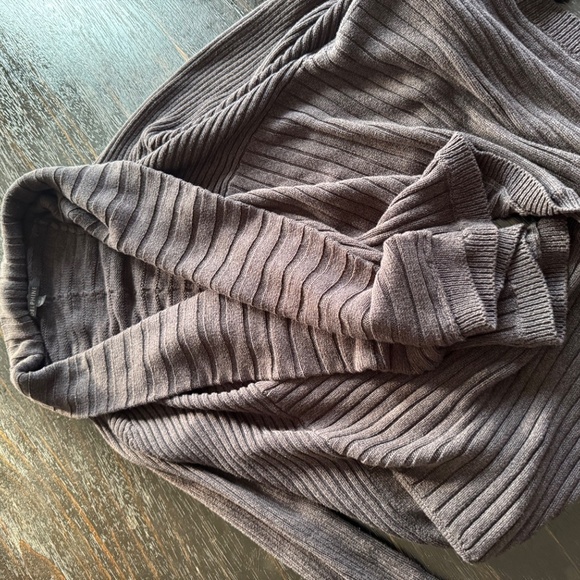 DELPHINE Cardigan with POCKETS Size Medium - Picture 3 of 5